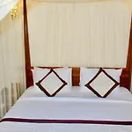 Old Town Boutique Hotel