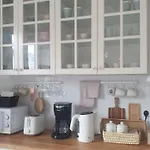 A Cozy 2 Bedroom Apartment In Stone Town