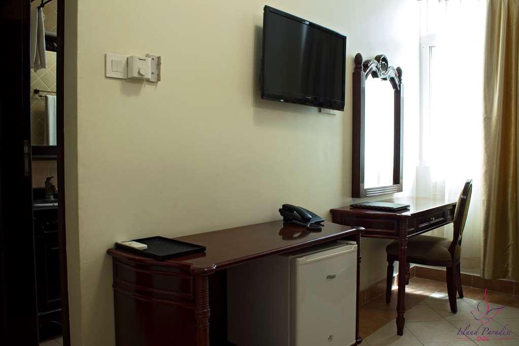 Island Paradise Hotel