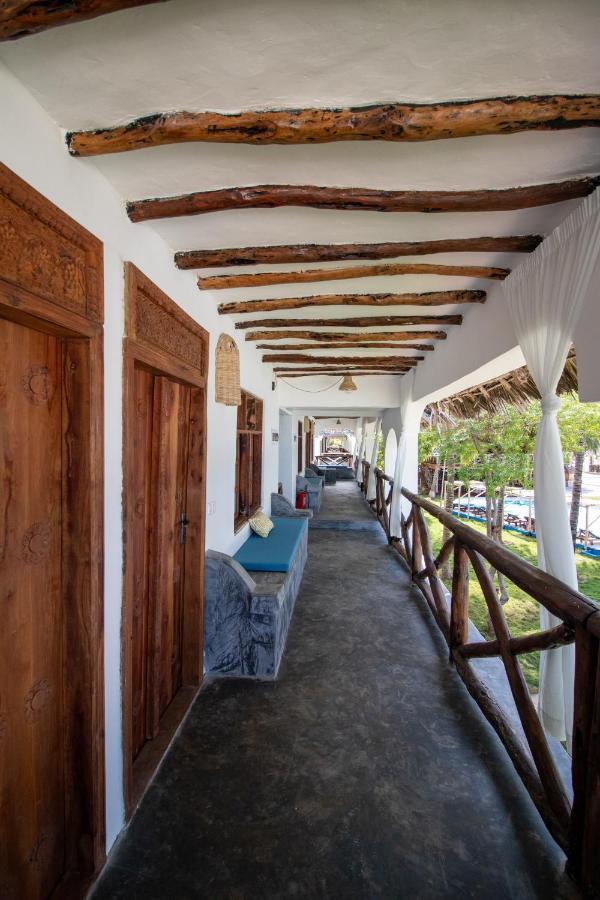 Nest Style Zanzibar Hotel 4*