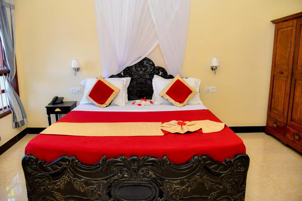 Minara Miwili - Forodhani Park Bed & Breakfast *