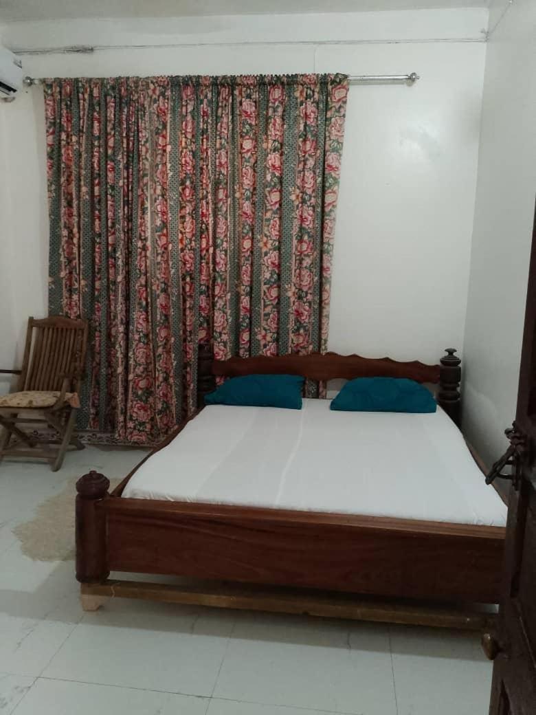 Zanzi Apartment *