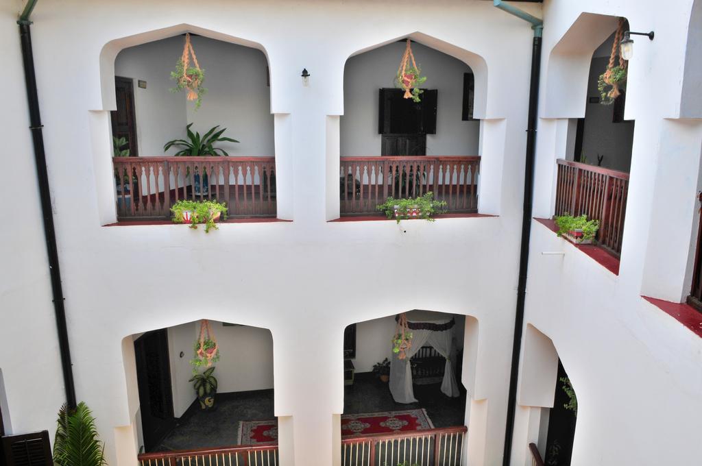 Hotel Dhow Palace