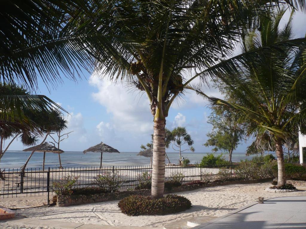 Nest Style Zanzibar Hotel 4*