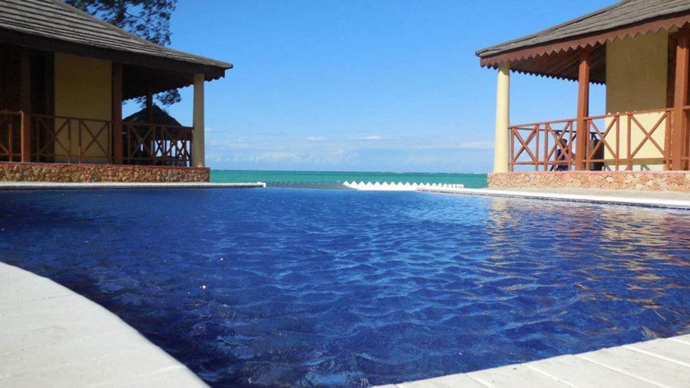 Pili Pili Ocean Blue Hotel 3*