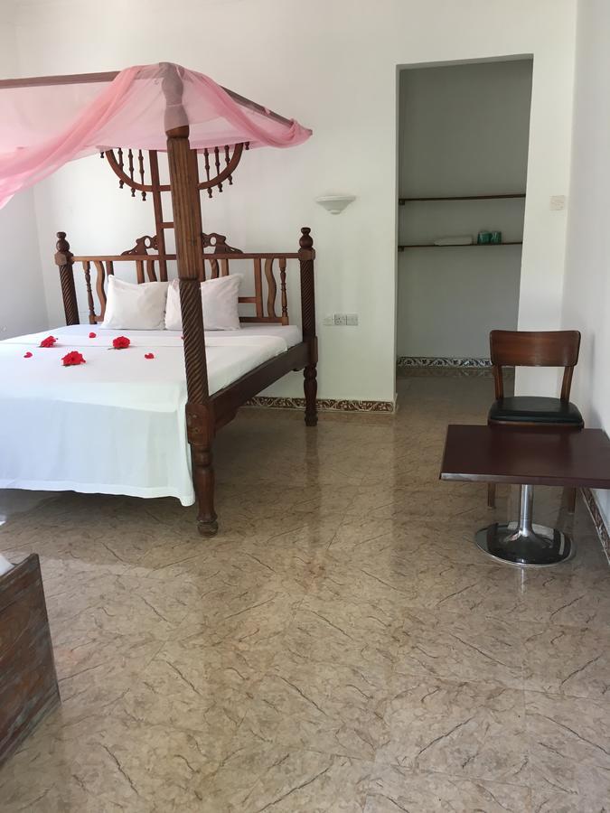 Bed & Breakfast White Blue Bungalows 2*
