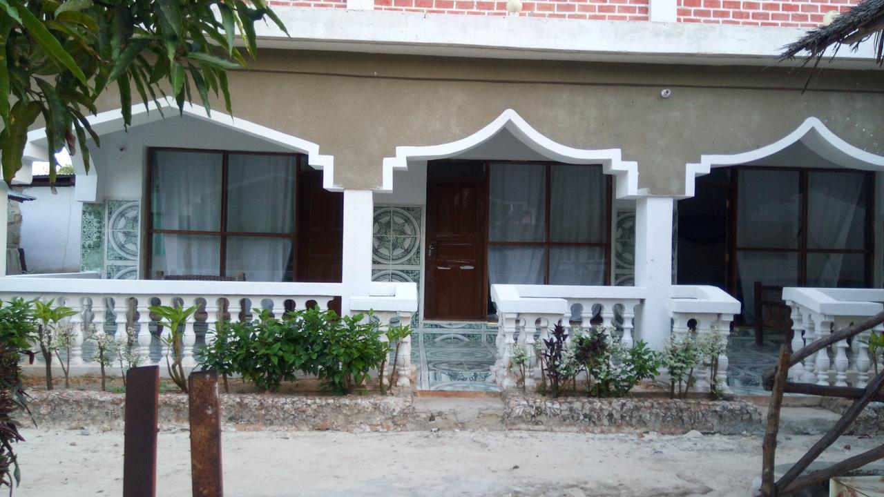 White Blue Bungalows 2* Zanzibar