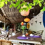 Zanzistar Lodge