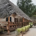 Hakuna Majiwe Beach Lodge