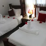 Al-Minar Hotel