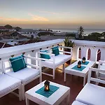 Maru Maru Hotel
