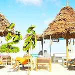 Mwananchi Bungalows