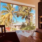 Freshi Residence