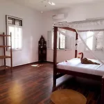 Culture\'S Apartment