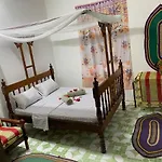Sanaa Hostel