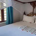 Tropical Yellow Beach Nest