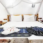 Zanzi House