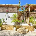 Barabara House