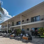 V Hotel In Paje