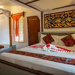 Mawimbi Bungalows