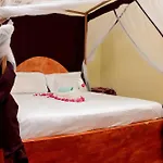 Kaure Sand Beach Lodge