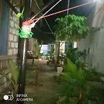 Rafiki Backpackers-Hostel