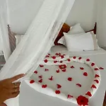 Shamba Lodge