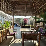 Happy House Nungwi