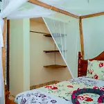 Saba House 24