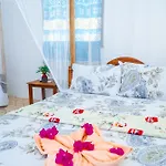Saba House 24