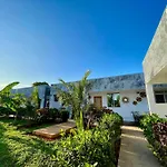 Kendwa Crystal Coast Hotel