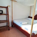 Homeland Swahili Lodge Nungwi Backpacker Apartments Budget