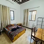 Happy House Nungwi