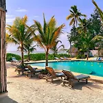 Infinity Beach Boutique Hotel & Spa