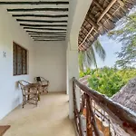 Red Monkey Beach Lodge