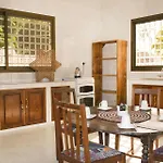 Zoi Beach House