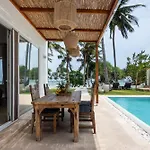 Villa Shepherd Zanzibar - Luxury Beach Front - Kiwengwa
