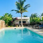 Relax Villa Kiwengwa