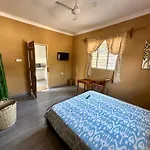 Mama\'S House
