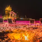 B4 Beach Club