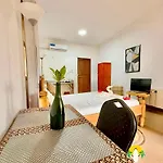 Zanzllywood Uroa Beach Suites Hotel Apartment