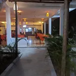 Kivulini Lodge And Restaurant