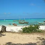 Kizi Dolphin Lodge