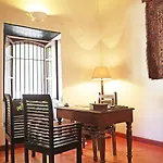 Hiliki House
