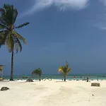Minazi Beach Bungalows