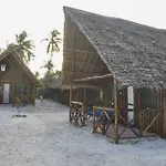 Jambo Beach Bungalows - Hostel