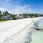 Zanzistar Lodge