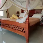 Kusini Beach Villas