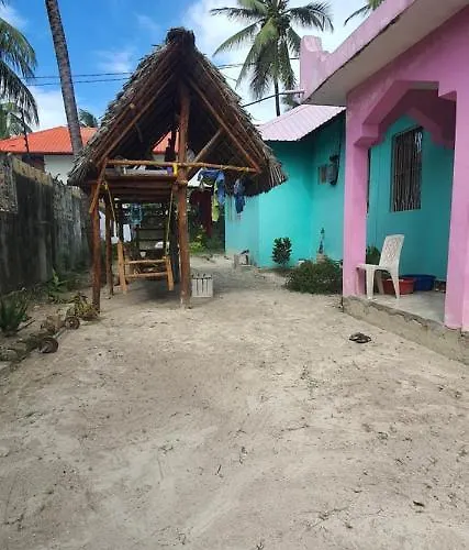 Utulivu House