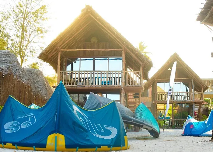 Mwananchi Bungalows